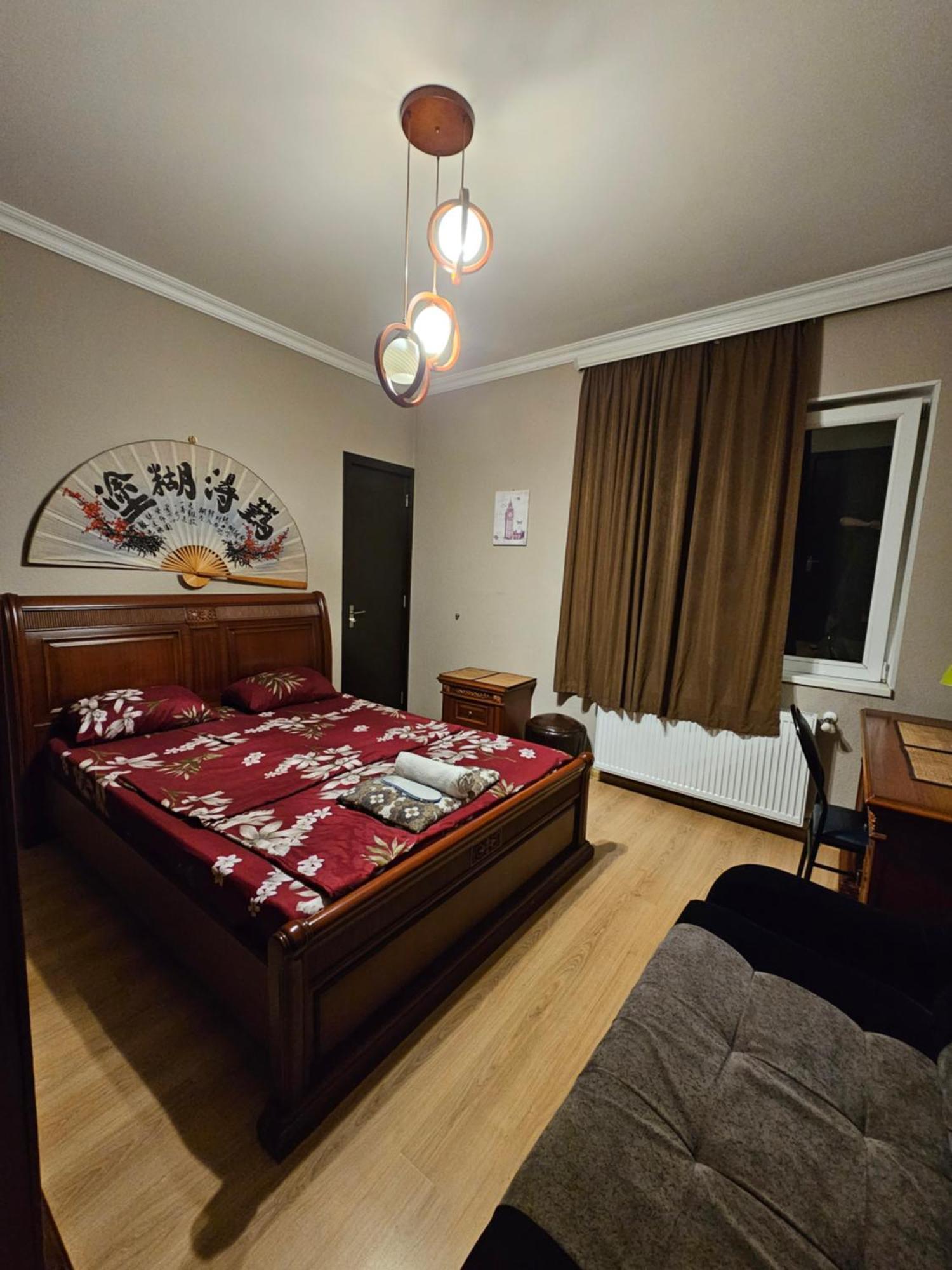 Guesthouse Different Tbilisi ภายนอก รูปภาพ