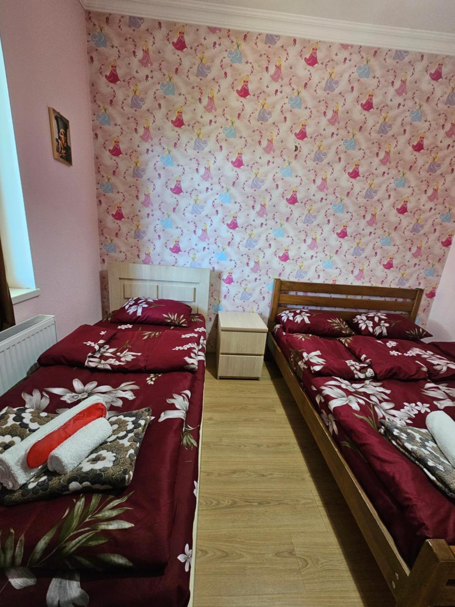 Guesthouse Different Tbilisi ภายนอก รูปภาพ