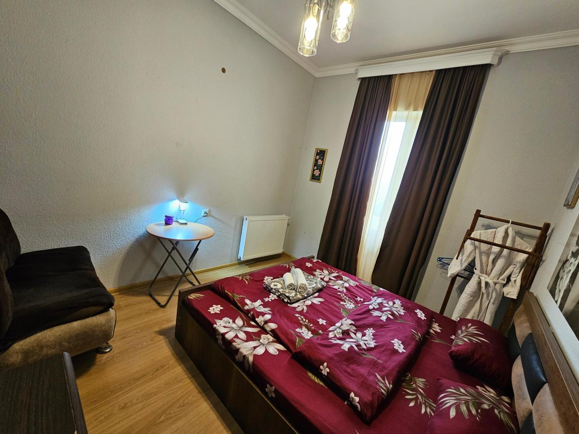 Guesthouse Different Tbilisi ภายนอก รูปภาพ